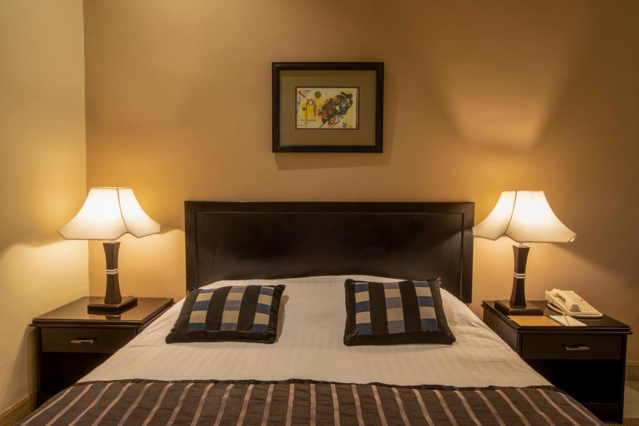 Century Park Hotel Амман Екстер'єр фото